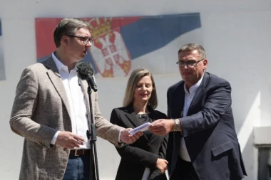 KAKAV, BRE MERKUR, ZORANE!? Hit reakcija predsednika Vučića na Drobnjakovo objašnjenje: Bio si odličan, nemoj više na televiziju!