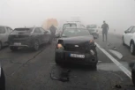 LANČANI SUDAR NA AUTO-PUTU KOD DOBANOVACA: Stvaraju se gužve! (VIDEO)