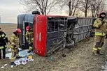 UKRAJINSKI AUTOBUS SE PREVRNUO: Među povređenim izbeglicama i deca