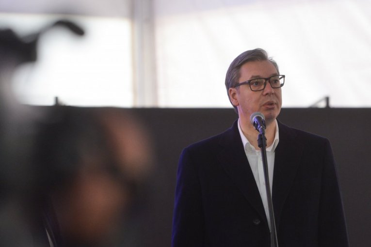 VUČIĆ POSLAO MOĆNU PORUKU: Kada se Srbija voli, jedina granica su naši snovi! (VIDEO)