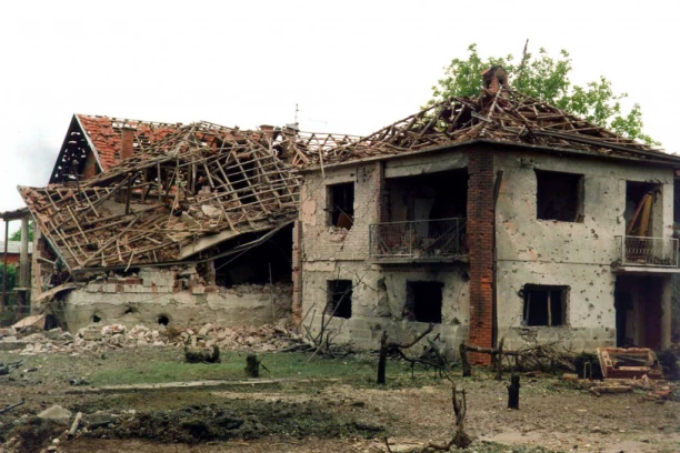 UMRLA MAJKA HRABROST koja je izgubila obe noge tokom bombardovanja ŠTITEĆI BEBU SVOJIM TELOM