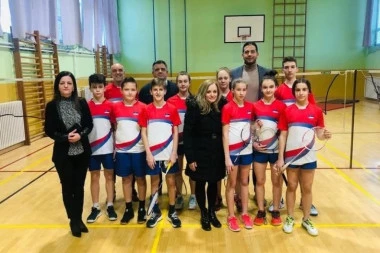 DRŽAVA NASTAVLJA DA STVARA BOLJE USLOVE ZA DECU! Ministar Udovičić posetio Svilajnac, Rekovac, Paraćin i Kruševac gde se gradi novi stadion: Nikada ne odustajte od svojih snova (FOTO)