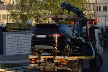 NON-STOP SU NEŠTO TOVARILI, PRENOSILI! UHAPŠENOJ BRAĆI NIKOLIĆ IZ NIŠA ZAPLENJENA 2 AUTA! Osumnjičeni da su s Draganom Sotirovski oštetili budžet Niša!