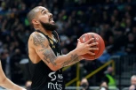 GROBARI STREPE ZBOG PLEJMEJKERA: Partizan posle SAOBRAĆAJKE otkrio kakvo je stanje Dalasa Mura! (FOTO)