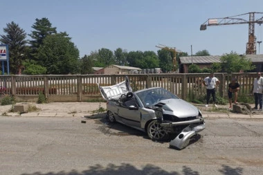 NESREĆA NA IBARSKOJ MAGISTRALI: Automobili potpuno demolirani!