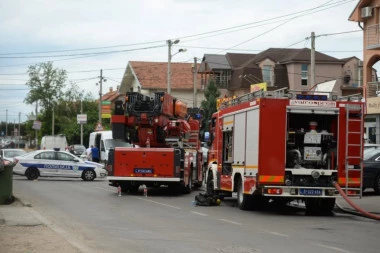 CRNI DAN ZA NIŠ! Žena umrla od požara u stambenoj zgradi!