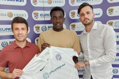 Grafičar spaja mladost i iskustvo: Senegalac pojačao konkurenciju u odbrani (FOTO GALERIJA)