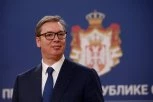 DA PLATE I PENZIJE JOŠ BRŽE RASTU, DA SAČUVAMO MIR: Predsednik Vučić čestitao građanima Novu godinu