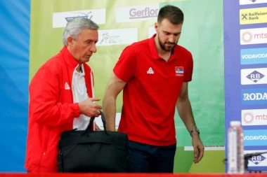 GLAVOBOLJA ZA PEŠIĆA! Zbog iste POVREDE propustio je Evrobasket! Sada je opet VAN STROJA!