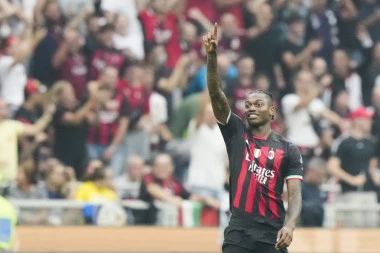 LEAO UNAKAZIO INTER! Milanu derbi DELA MADONINA uz goleadu i dramu na "San Siru"! (VIDEO)