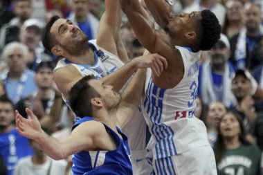 Grci teškom mukom slomili Čehe! Heleni u četvrtfinalu Eurobasketa!