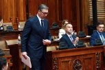 VUČIĆ ARGUMENTIMA ZAPUŠIO USTA LAZOVIĆU! Blamaža poslanika "Ne davimo Beograd", predsednik ga "patosirao"!