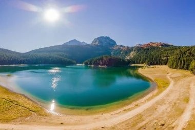 HITNA AKCIJA SPASAVANJA NA DURMITORU! Državljanin Srbije brzo prebačen u bolnicu!