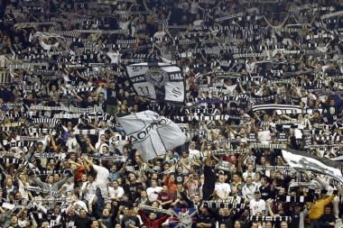 GROBARI U DELIRIJUMU: Partizan je šampion Srbije!