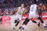 DELUJE KAO KATASTROFA, ALI NIJE TAKO: Desetkovani Partizan se HRABRO držao u Atini, Olimpijakos ga PREGAZIO u poslednjih 10 minuta! (VIDEO)