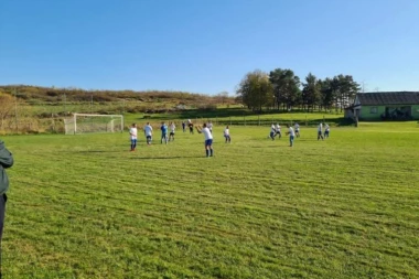 NADMAŠILI SUPERLIGAŠE: Pobedu Borca na gostovanju ispratilo 300 navijača! (FOTO) (VIDEO)