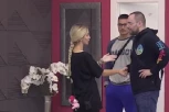 DEJANU DRAGOJEVIĆU SE OVO NEĆE DOPASTI: Aleksandra stisnula Zvedanovu ruku i ne pušta: "Napravio si mi kašu od mozga! (VIDEO)