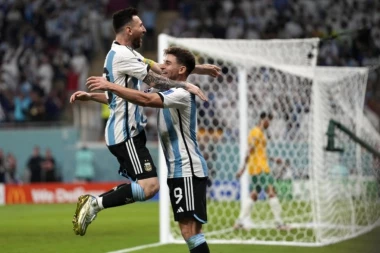 KAKAV MEČ: Argentina preko hrabre Australije do četvrtfinala, Martinez čudesnom odbranom doneo pobedu Gaučosima!