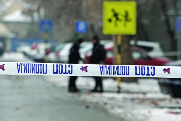 LIKVIDACIJA USRED DANA U BANJALUCI! Prišao skuterom muškarcu, pa SASUO U NJEGA 25 METAKA IZ AUTOMATSKE PUŠKE!