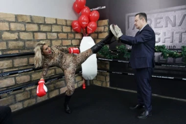 FAJT U RINGU! DAČIĆ I JOVANA POSLE ŽESTOKE BORBE NAŠLI ZAJEDNIČKI JEZIK: EU, daleko ti lepa kuća ako nam zabraniš švaleraciju! (FOTO, VIDEO)