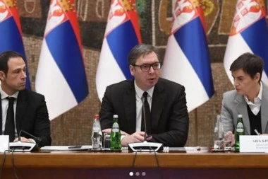 VUČIĆ PRISUSTVOVAO VAŽNOM SASTANKU: Održana sednica Saveta za koordinaciju aktivnosti mera za rast bruto društvenog proizvoda (FOTO)