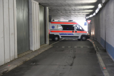 PETI DAN BORBE ZA ŽIVOT RADNIKA IZ PROKUPLJA: Muškarca pritisla presa na poslu - zadobio teške telesne povrede!