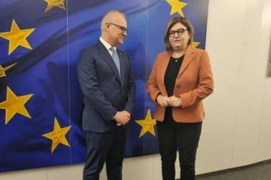 Vesić: U oblasti transporta Srbija se tretira kao članica EU