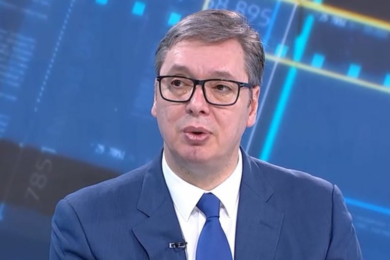 IZDAJNICI NAPALI VUČIĆA DA JE IZDAJNIK! Sve moj do mojega, ali Srbija pamti šta su ONI uradili! (FOTO)