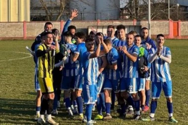 KAO NA OLD TRAFORDU: Stadion "pod Bairom" u novom ruhu - navijači će u Starim Banovcima moći da uživaju! (FOTO GALERIJA, VIDEO)