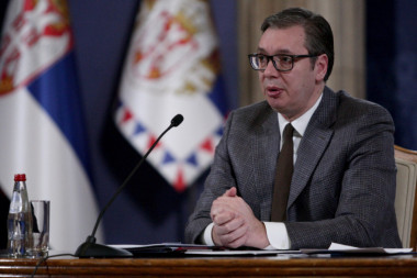 "ZNAM KO SA KIM ŠURUJE! OVAJ ČOVEK...JE JEDNA LJUDSKA SRAMOTA!" Vučić hrabro bez cenzure: To su od svog tate naučili, koji je najviši funkcioner te partije!