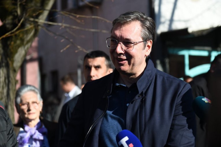 PLAŠIM SE DA TREĆI SVETSKI RAT NIJE DALEKO, A NIJEDAN NAS NIJE ZAOBIŠAO: Vučić se obraća iz Sremske Mitrovice (VIDEO)