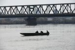 UŽAS U KRAGUJEVCU: Telo muškarca pronađeno ispod mosta kod hale Jezero - SUMNJA SE NA SAMOUBISTVO!