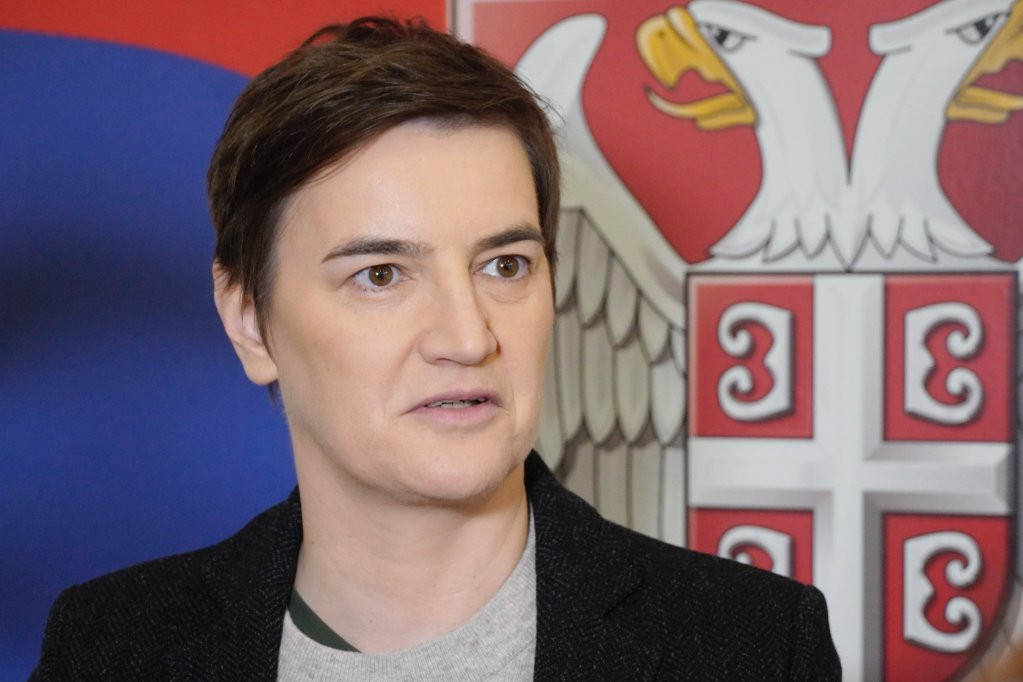 NIKO NEĆE DA PRIVATIZUJE EPS, NITI DA GA PRODA! Premijerka Brnabić: Cilj je da ga ojačamo