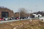 OPREZ, VOZAČI! Danas se u OVIM delovima zemlje očekuju gužve!