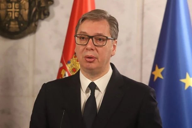 PREDSEDNIK SRBIJE VEČERAS U HIT-TVITU! Vučić će u emisiji Verice Bradić govoriti o ključnim političkim temama!