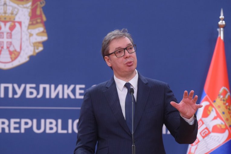 VUČIĆ NAJAVIO NOVO POVEĆANJE PENZIJA DO KRAJA GODINE! Evo i za koliko će ček biti viši!