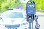 NEZAPAMĆENO DIVLJANJE NA AUTO-PUTU! Žena jurcala preko 250 kilometara na čas: Saobraćajni policajci odmah REAGOVALI!