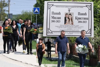 KOLEGE SE OPRAŠTAJU OD MLADOG POLICAJCA: Tužna kolona duga dva i po kilometra, patrole će  ga ispratiti (FOTO)