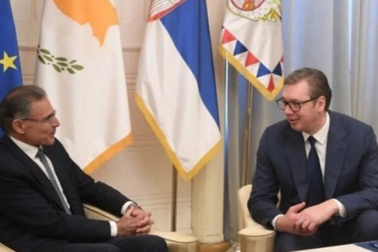 ČESTITAO SAM AMBASADORU KIPRA NA USPEŠNOM MANDATU: Vučić primio u oproštajnu posetu Teofilaktua (FOTO)