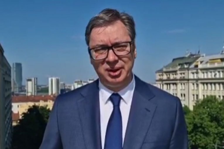 PREDSEDNIK VUČIĆ POSLAO JAKU PORUKU: Ne ruše oni spolja mene, već Srbiju! Zajedno i ujedinjeni pobedićemo sve izazove!