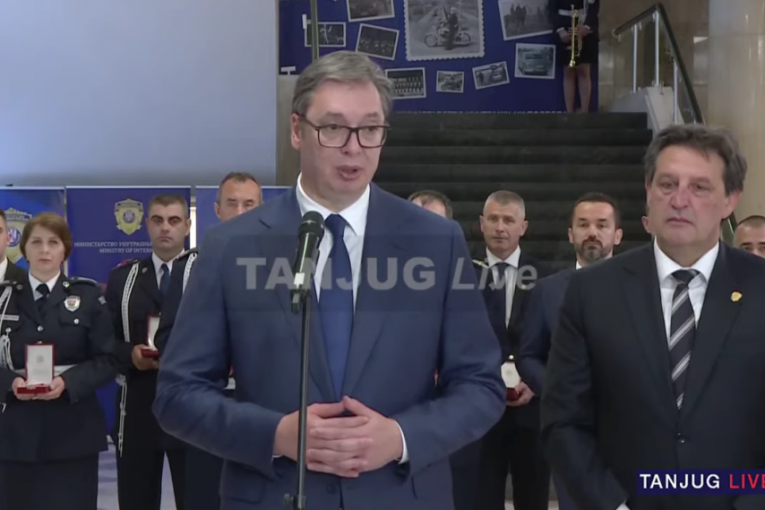 VUČIĆ O ZAHTEVU ZA SMENU BRATISLAVA GAŠIĆA: Žele da smene jednog od najboljih od nas, zbog čega?