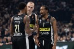 MOGAO JE DA BIRA GDE ĆE! Evo kako je ljubimac grobara OSTAO veran Partizanu!