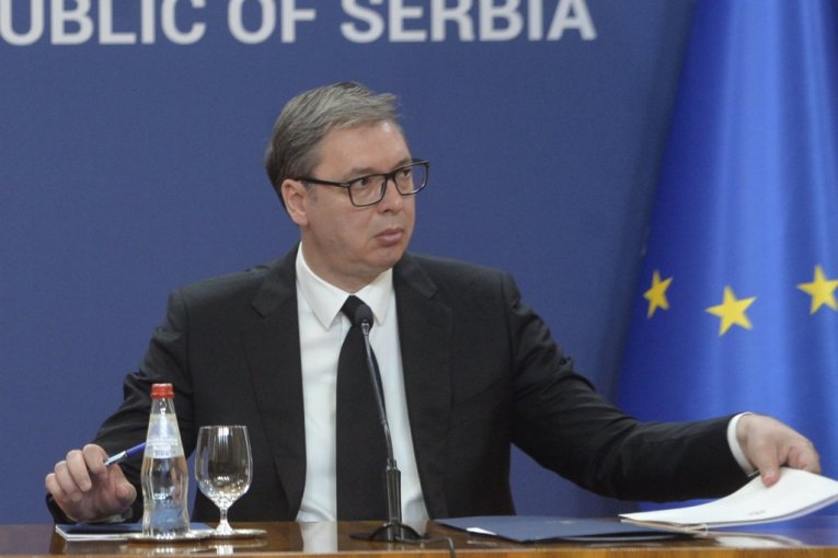 PREDSEDNIK VUČIĆ O LICEMERJU TAJKUNSKIH MEDIJA: Prvo su rekli da je UDBA donela lutku, a onda da to nije krivično delo