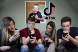 JEZIVI SNIMAK TIK TOKERA ZAPALIO DRUŠTVENE MREŽE: Priča nepovezano i udara sam sebi šamare! Šta se dešava sa našom omladinom? (VIDEO)