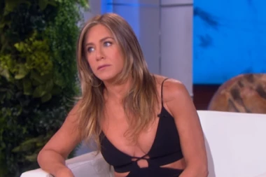 "KADA ĆEŠ RODITI"? Dženifer Aniston se godinama bori sa ovim pitanjem, a sad je otkrila BOLNU istinu!