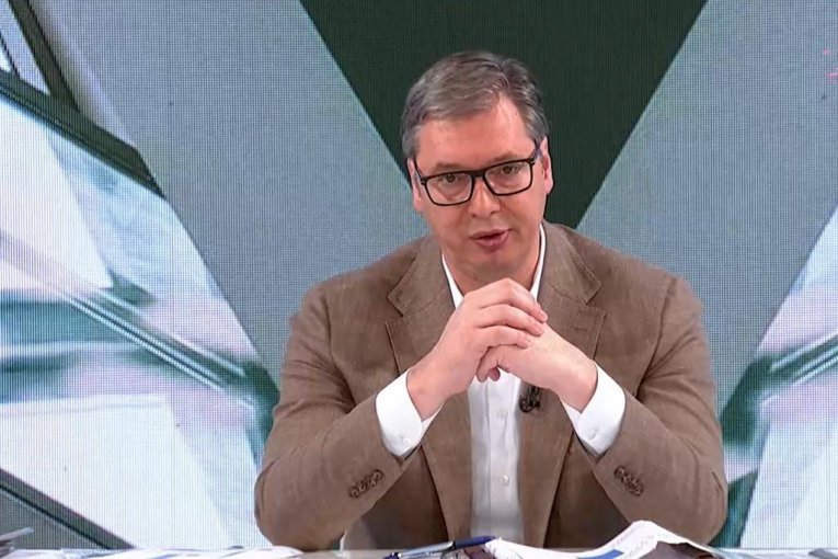 Za lečenje mališana u inostranstvu još 30 miliona evra! Vučić: "Od SMA će se godišnje do osmoro dece lečiti o trošku države"!