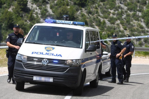 PRVA FOTOGRAFIJA SA MESTA NESREĆE: Ovde je hrvatska policajka USMRTILA SRBINA (FOTO)