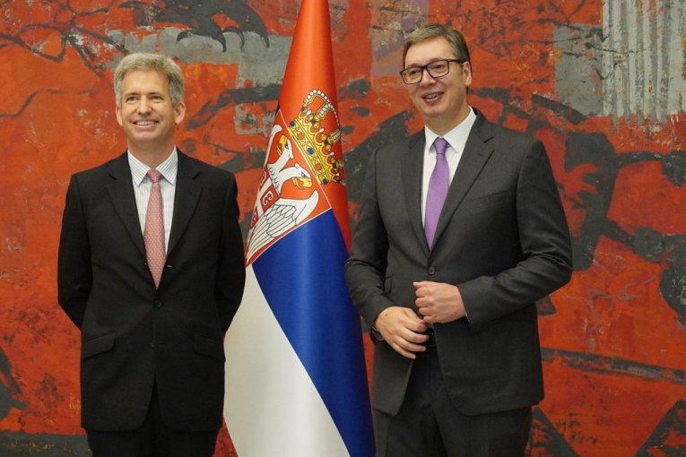 PREDSEDNIK SRBIJE SA BRITANSKIM AMBASADOROM: Vučić se sutra sastaje sa Edvardom Fergusonom