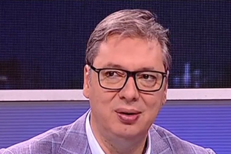 VODI SE RAT NA SVETSKOM NIVOU, A MI SRBI NAPREDUJEMO, POZIVAM SVE DA SE UJEDINIMO! Predsednik Vučić uputio JAKU poruku celoj naciji