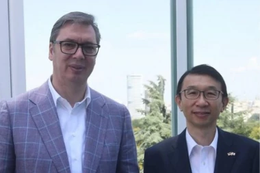 PREDSEDNIK VUČIĆ SA AMBASADOROM JAPANA: Planiramo nove projekte i porast japanskih investicija! (FOTO)